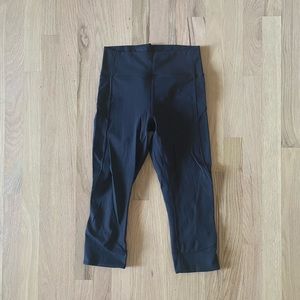 Lululemon In Movement Crop Leggings Black, Size 6